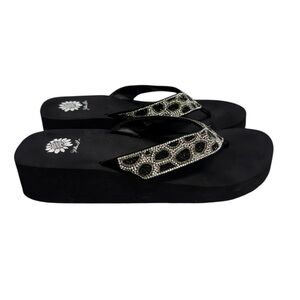 Yellow Box Suzette Black Rhinestone Flip Flops Size 11